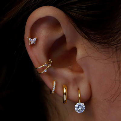 925 สตอร์ลิ่ง เงินมาถึง 18K ทอง Plated Solitaire สีขาว Cubic Zircon Huggies หูหู