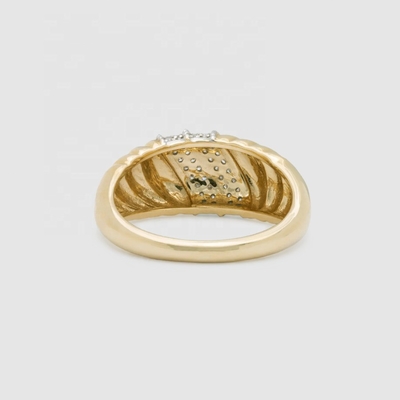 แพลตินาม Plating Round Brilliant Cut Diamond Dome Ring สําหรับผู้หญิง พระเครื่องยอดเยี่ยม OEM / ODM