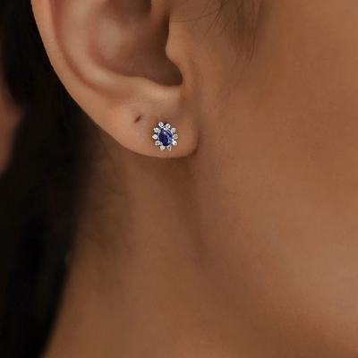 เพียงแค่ 18K ทอง Plated Pear Sapphire และสีขาว Cubic Zircon หูฟังสําหรับการหมั้น
