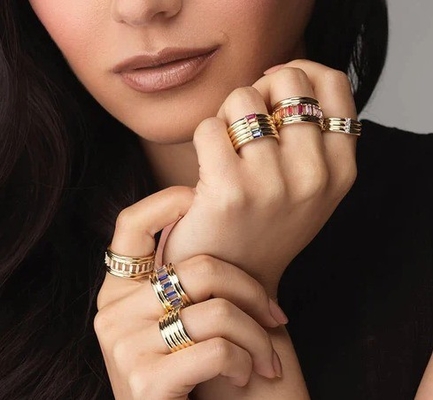18K ทองเหลือง Rainbow บาแกตต์ ตัด CZ Multi Fashion 925 สตอร์ลิงเงินวงแหวนผู้หญิง