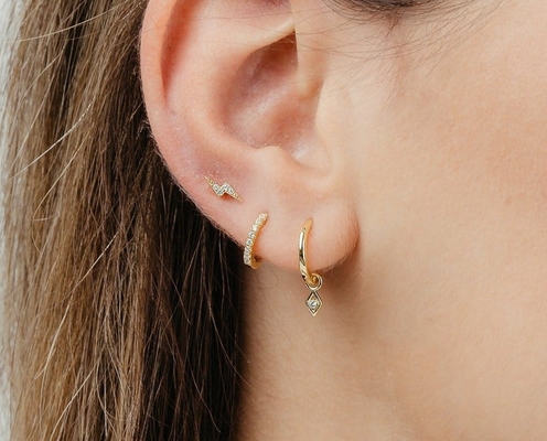 สีหินตัวเลือก เทรนดี้ 18k ทองแท้ โครงข้อมือ Dangle หูหูใน 925 เงินสเตอร์ลิง