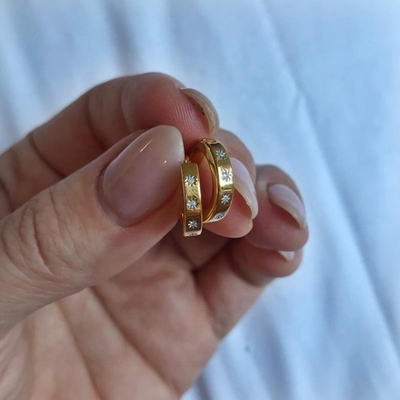 หูหูสไตล์ 14K ทอง Vermeil ดาวชุดเพชรกอดห้อยสําหรับสไตล์ที่ไม่ยุ่งยาก