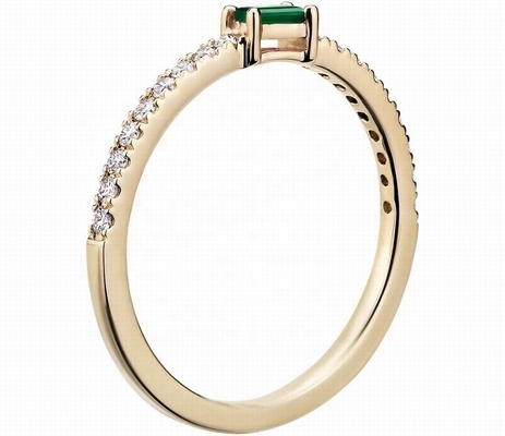 เครื่องประดับอร่อย แหวนเงินสเตอร์ลิ่ง 925 มีหินสีเขียวหรือสีขาว และทอง 18K