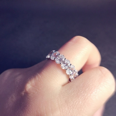 ชัดเจน CZ Oval วงดนตรีนิรันดร์ แหวนประดับประเภทของผู้หญิง