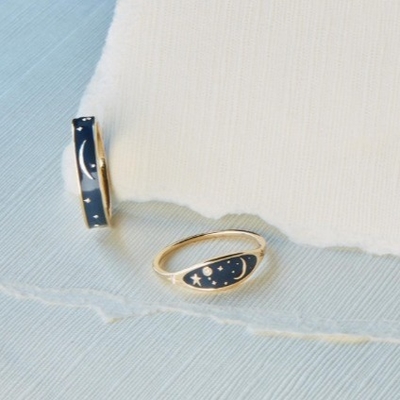 ทําด้วยมือ 18K ทองคํา ชุบ กลางคืน สีฟ้า กลม 925 สเตอร์ลิ่งเงินกลม Brilliant CZ สต็อปแหวนสําหรับสาว