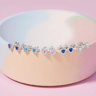 ต่างหูสตั๊ดเด็กทารกรูปหัวใจเคลือบทอง 14K เงินสเตอร์ลิง 925 ประดับ CZ