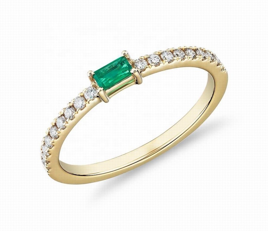 เครื่องประดับอร่อย แหวนเงินสเตอร์ลิ่ง 925 มีหินสีเขียวหรือสีขาว และทอง 18K