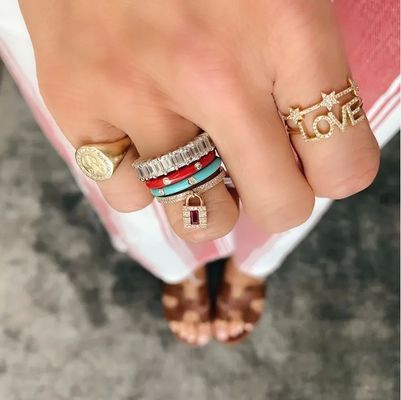 18K ทอง Plated เงิน CZ ดาวประกาศวงแหวนสําหรับผู้หญิง Micro Pave การจัดตั้งรับรอง