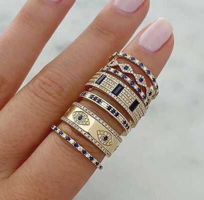 รับข้อเสนอที่ดีที่สุดในแหวนเงินสเตอร์ลิงสําหรับธุรกิจของคุณ