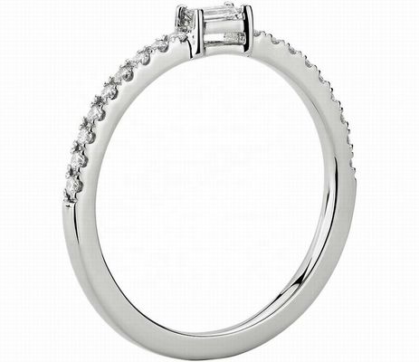 เครื่องประดับอร่อย แหวนเงินสเตอร์ลิ่ง 925 มีหินสีเขียวหรือสีขาว และทอง 18K