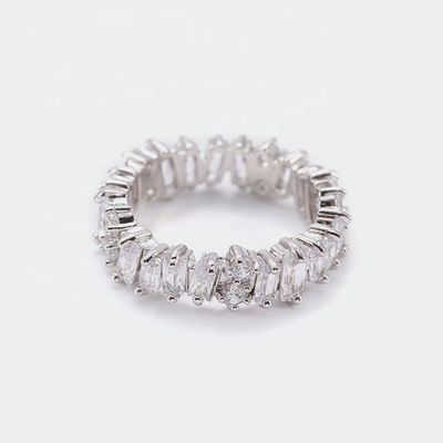 เหรียญประดับเพชรสีเงินสําหรับผู้หญิง สีขาวเพชร Zircon แหวนนิรันดร์
