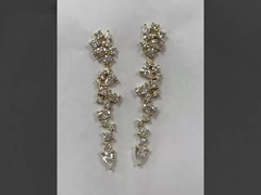 ต่างหูห้อย