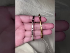 เครื่องประดับเงินสเตอร์ลิง 925, ทองเหลือง และสแตนเลสสตีลจากโรงงานโดยตรง