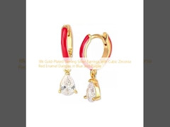 ต่างหูเงินสเตอร์ลิงเคลือบทอง 18k ประดับด้วยจี้เคลือบสีแดง Cubic Zirconia ในสีน้ำเงินและม่วง